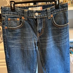 Levi woman’s boot cut 515 size 12m  37 inches in length
